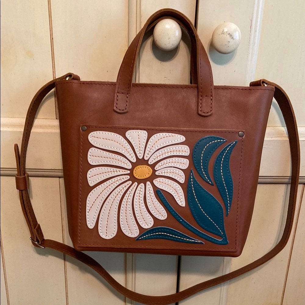 PLG 🌼 mini xbody-Like New condition!